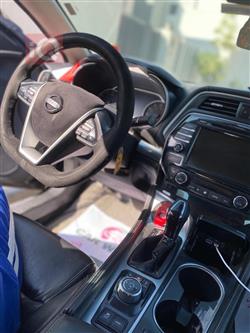 نيسان ماكسيما